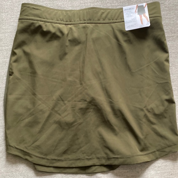 Eddie Bauer green Woven Tech Skort. Size XL. NWT - Picture 2 of 9